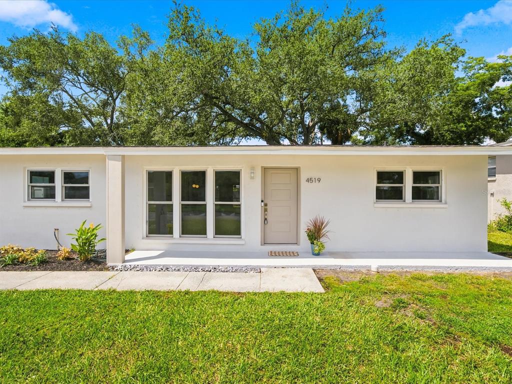4519 S COOPER PLACE, TAMPA, FL — photo 2 of 30