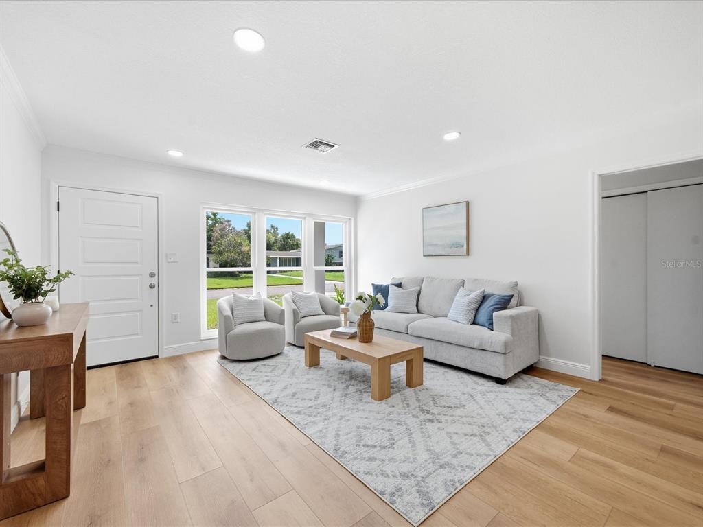 4519 S COOPER PLACE, TAMPA, FL — photo 4 of 30