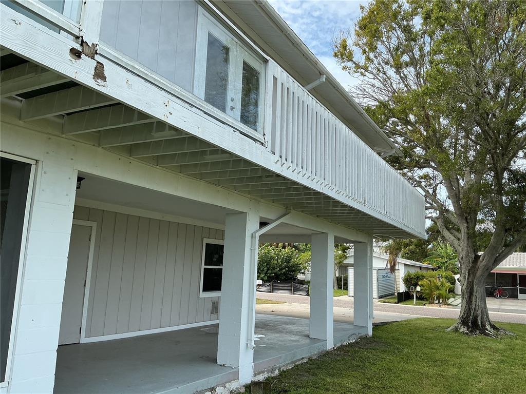 17603 1ST STREET E, ST PETERSBURG, FL — photo 5 of 25