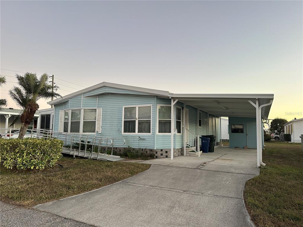 449 LANDSEDGE DRIVE