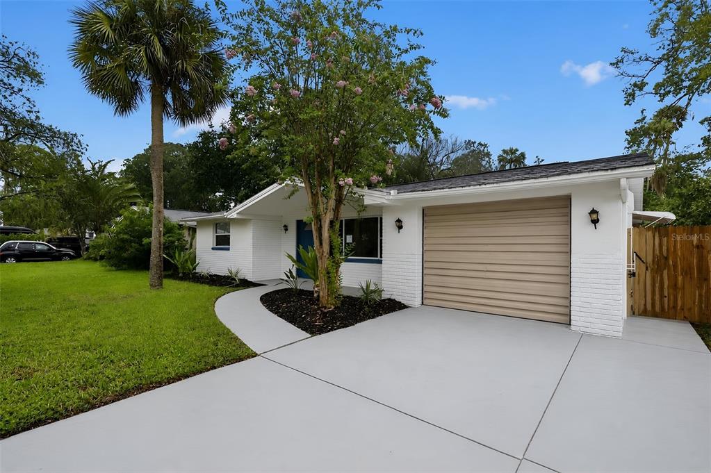 5644 BERLIN DRIVE, PORT RICHEY, FL — photo 2 of 30
