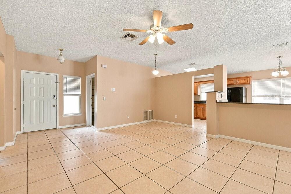 332 CELLO CIRCLE, WINTER SPRINGS, FL — photo 3 of 16