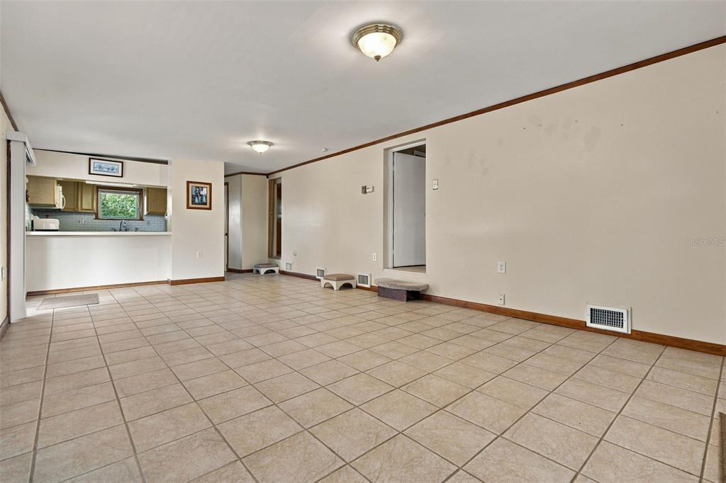 9483 GRAY FOX DRIVE, WEEKI WACHEE, FL — photo 4 of 30