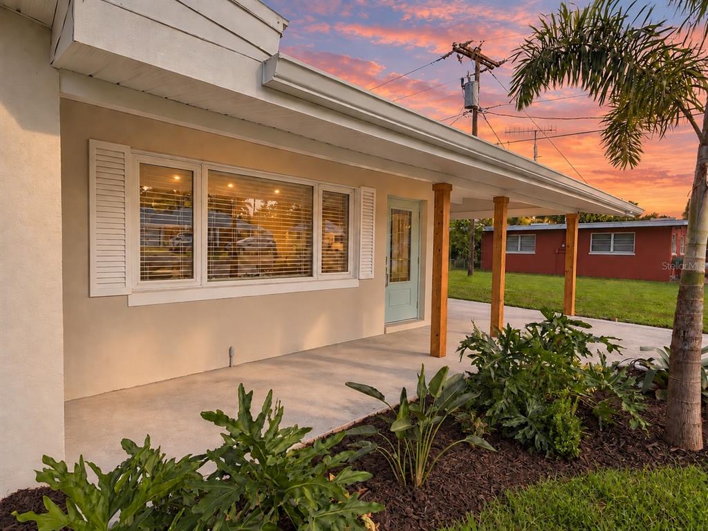 3657 KELLY STREET, FORT MYERS, FL — photo 4 of 30