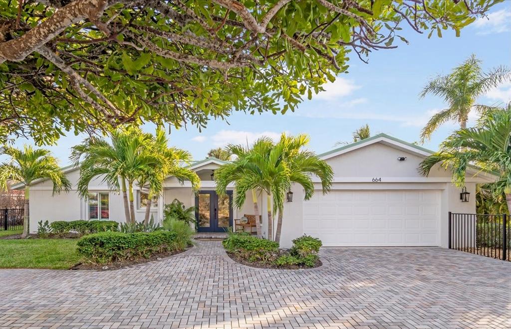 664 KEY ROYALE DRIVE