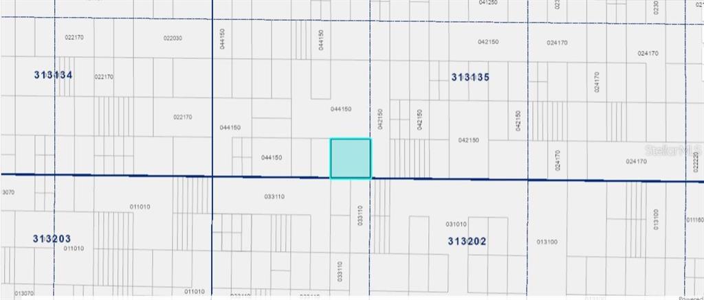 This is a property tax map showing a highlighted parcel of land — N/A, FROSTPROOF, FL