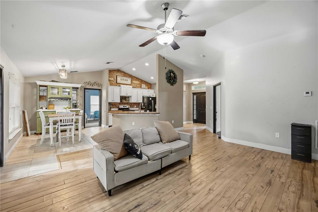 318 PERL STREET, PORT CHARLOTTE, FL — photo 3 of 19
