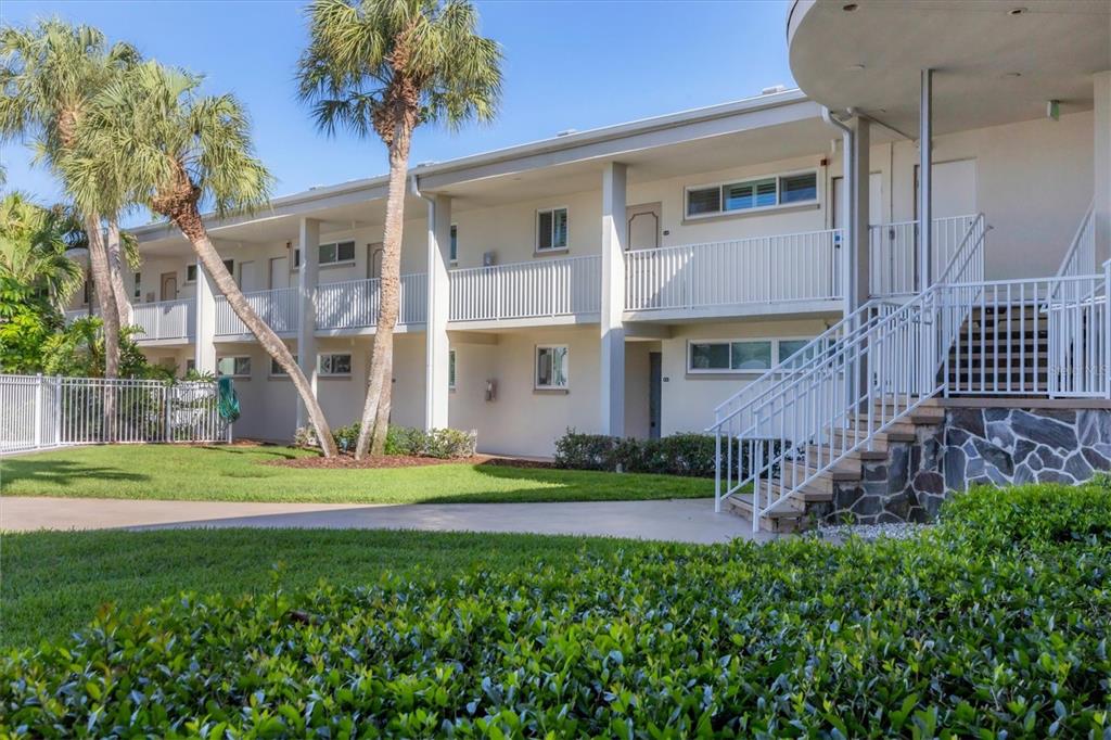 500 S WASHINGTON DRIVE UNIT 5B