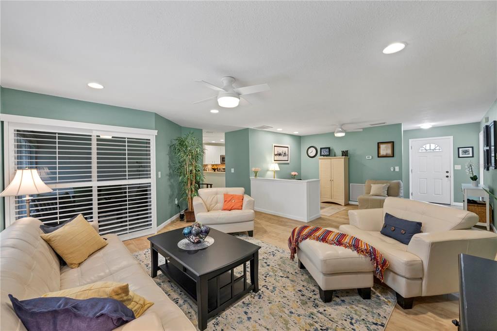 4021 OAKHURST DRIVE UNIT 3121, SARASOTA, FL — photo 2 of 29