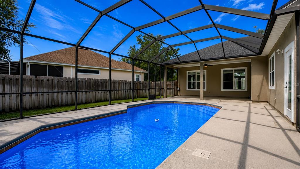 420 TWIN OAKS LANE