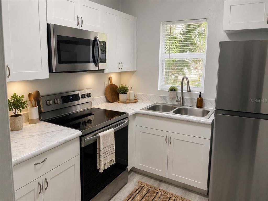 4963 VICEROY STREET UNIT B, CAPE CORAL, FL — photo 4 of 10
