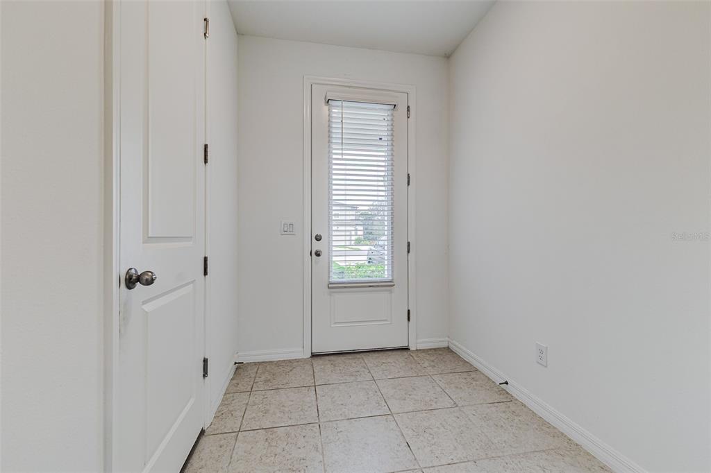 1748 SANIBEL DRIVE, DAVENPORT, FL — photo 4 of 57