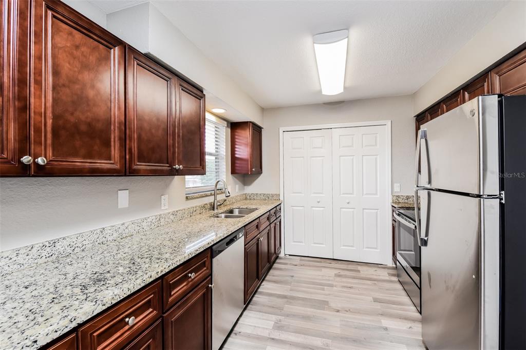 8181 ALBATROSS ROAD, FORT MYERS, FL — photo 5 of 17