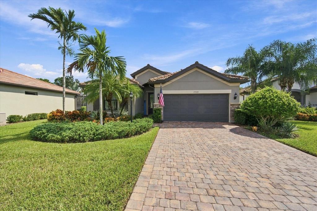 17218 SEAFORD WAY, LAKEWOOD RANCH, FL — photo 2 of 30