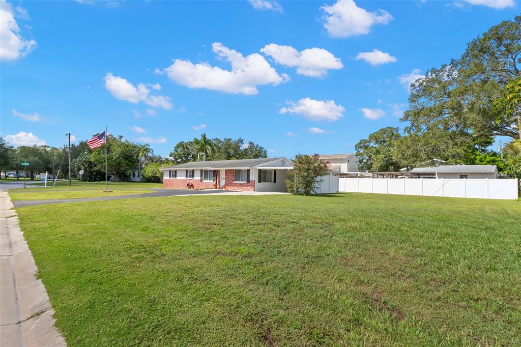 6100 WOODROW WILSON BOULEVARD NE, ST PETERSBURG, FL — photo 4 of 30