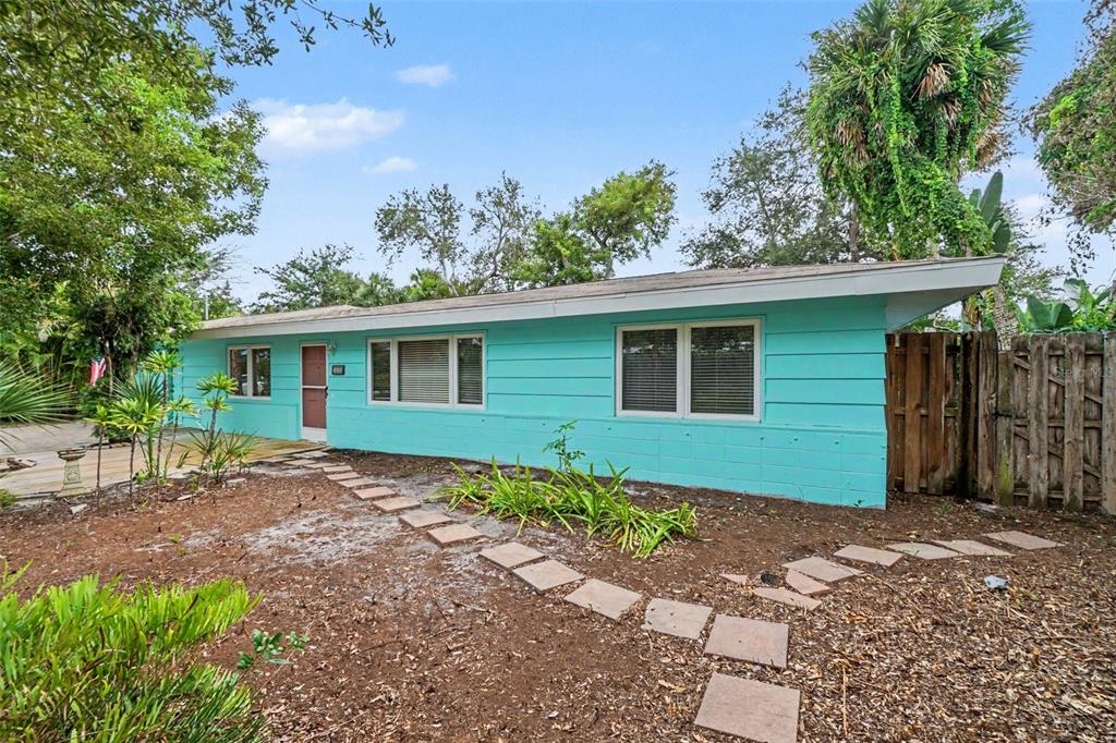 528 RALPH STREET, SARASOTA, FL — photo 2 of 30