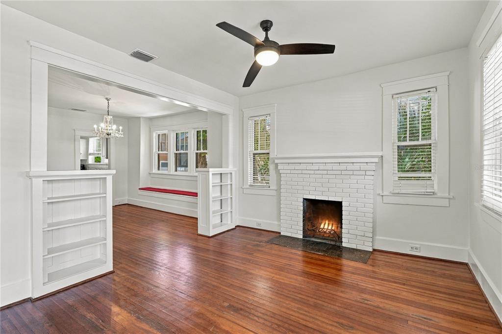 146 13TH AVENUE NE, ST PETERSBURG, FL — photo 4 of 30