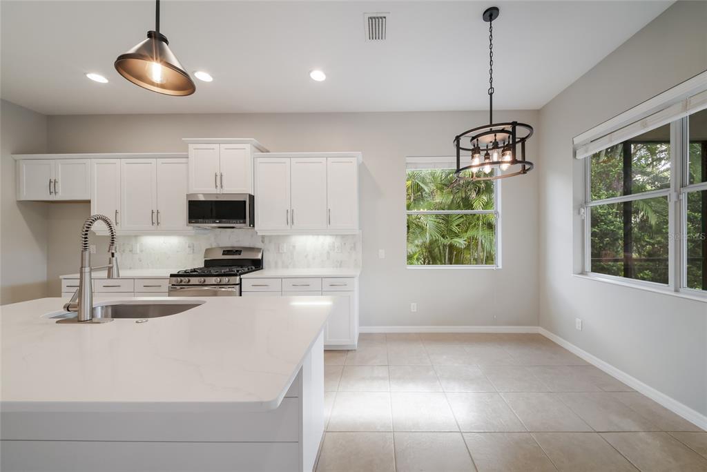 4804 BOSTON COMMON GLEN, BRADENTON, FL — photo 3 of 30