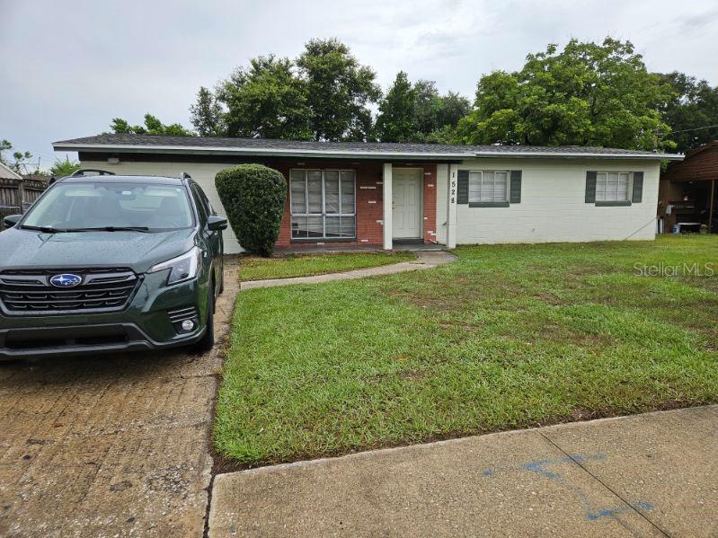 1528 N POWERS DRIVE