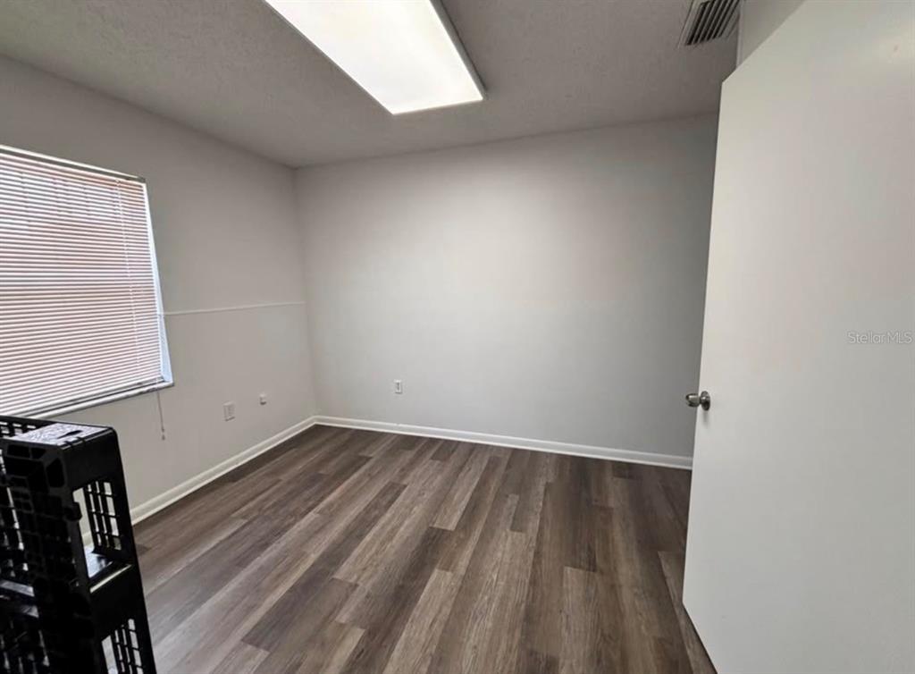 1517 COMMERCIAL PARK DRIVE, LAKELAND, FL — photo 5 of 10