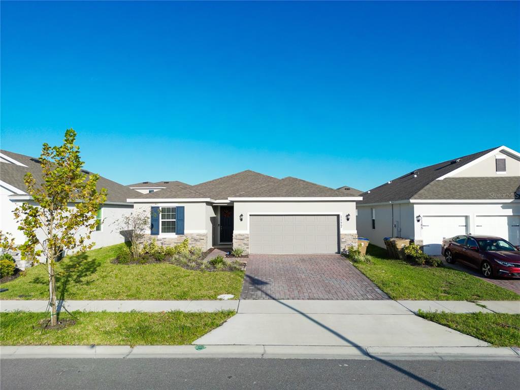 1177 FOX HEDGE LANE