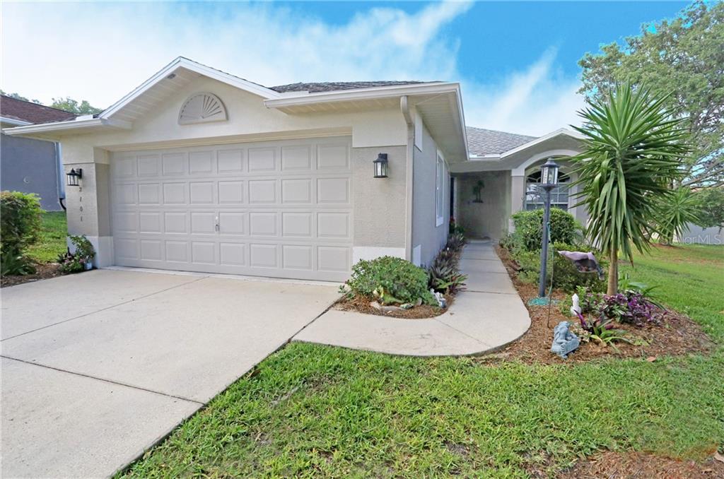 2101 N Brentwood CIRCLE