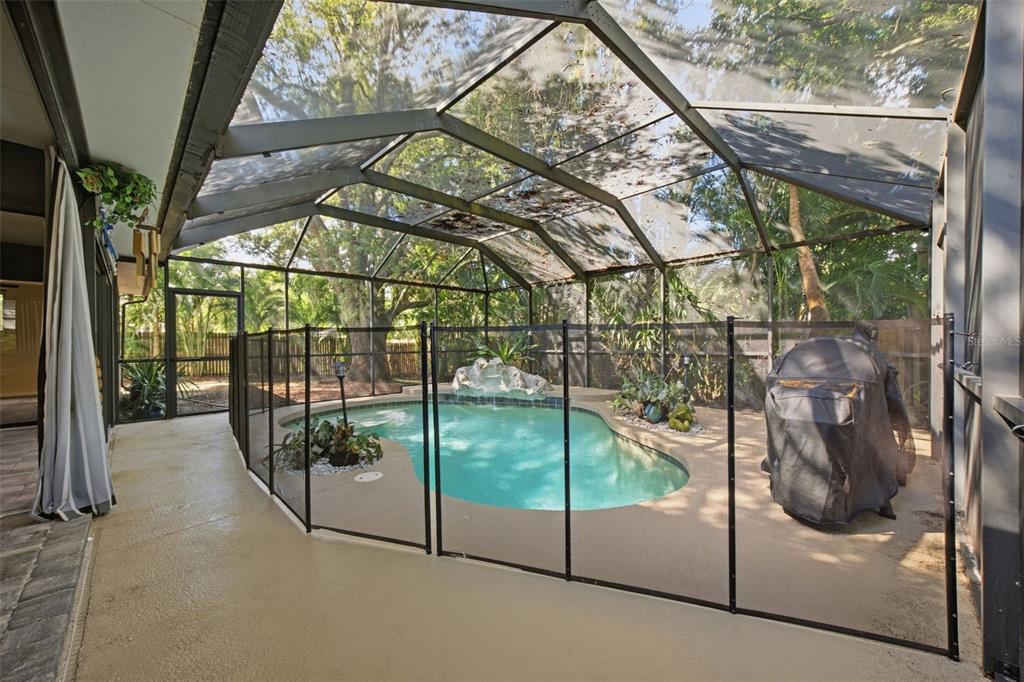 4656 31ST COURT E, BRADENTON, FL — photo 2 of 30