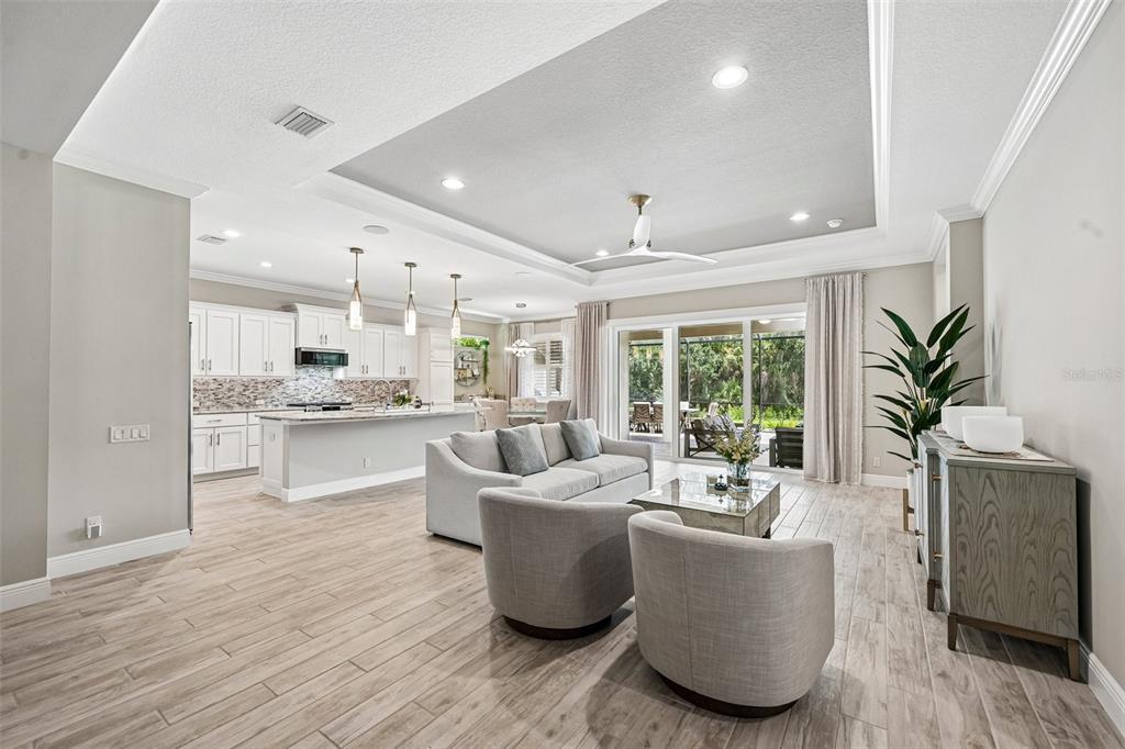 825 HIMALAYAN RUN, BRADENTON, FL — photo 4 of 30