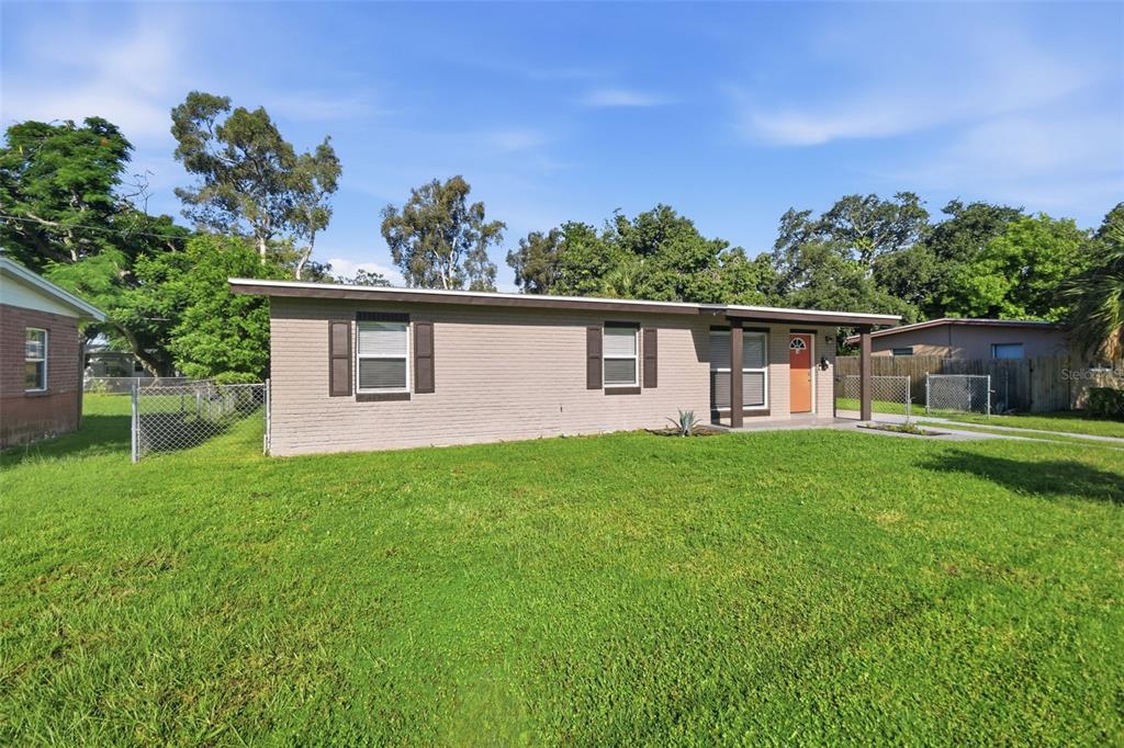 4359 NEPTUNE DRIVE SE, ST PETERSBURG, FL — photo 3 of 30