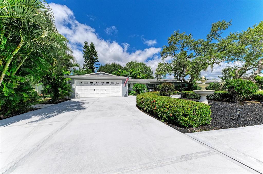 1837 UPPER COVE TERRACE, SARASOTA, FL — photo 2 of 30