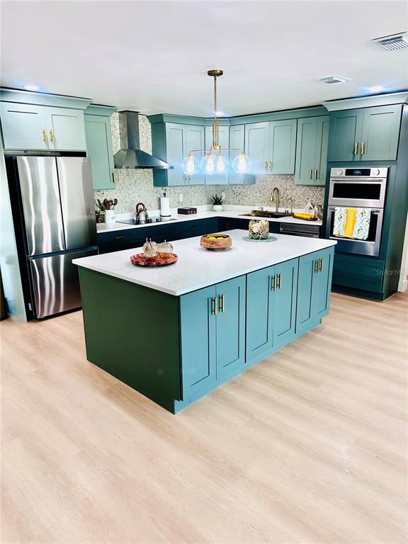 9460 TREASURE LANE NE, ST PETERSBURG, FL — photo 4 of 54