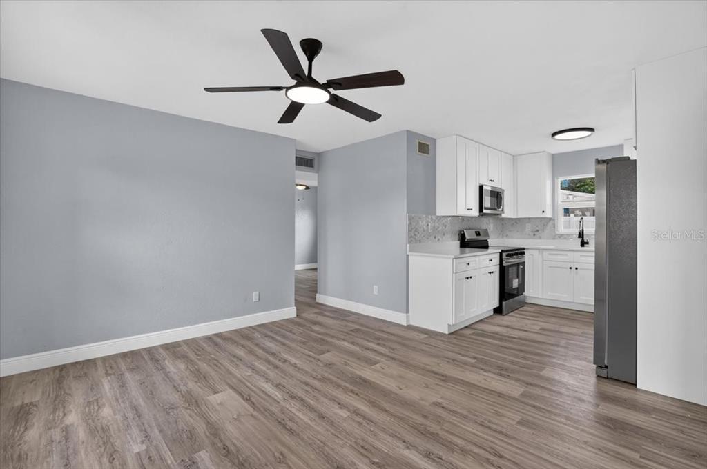 6790 DATE PALM AVENUE S, ST PETERSBURG, FL — photo 4 of 28