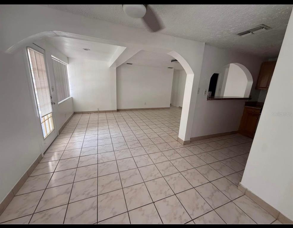 7210 N HUBERT AVENUE, TAMPA, FL — photo 3 of 14