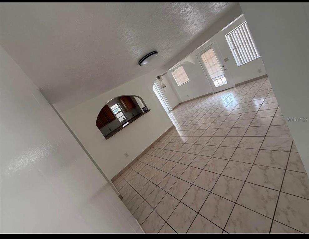 7210 N HUBERT AVENUE, TAMPA, FL — photo 5 of 14