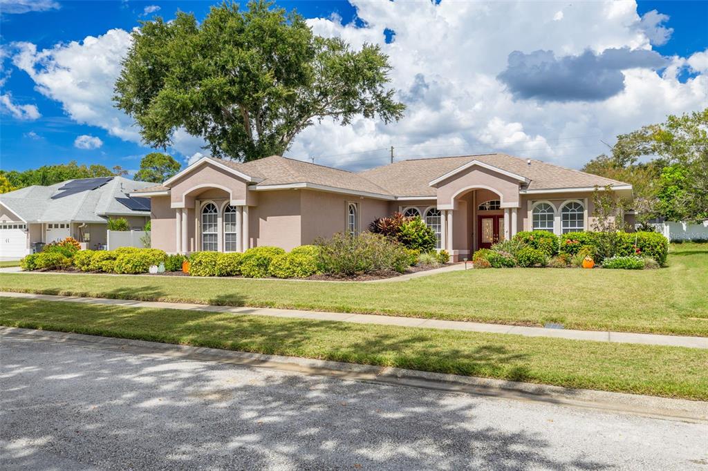 1555 SUNRAY DRIVE