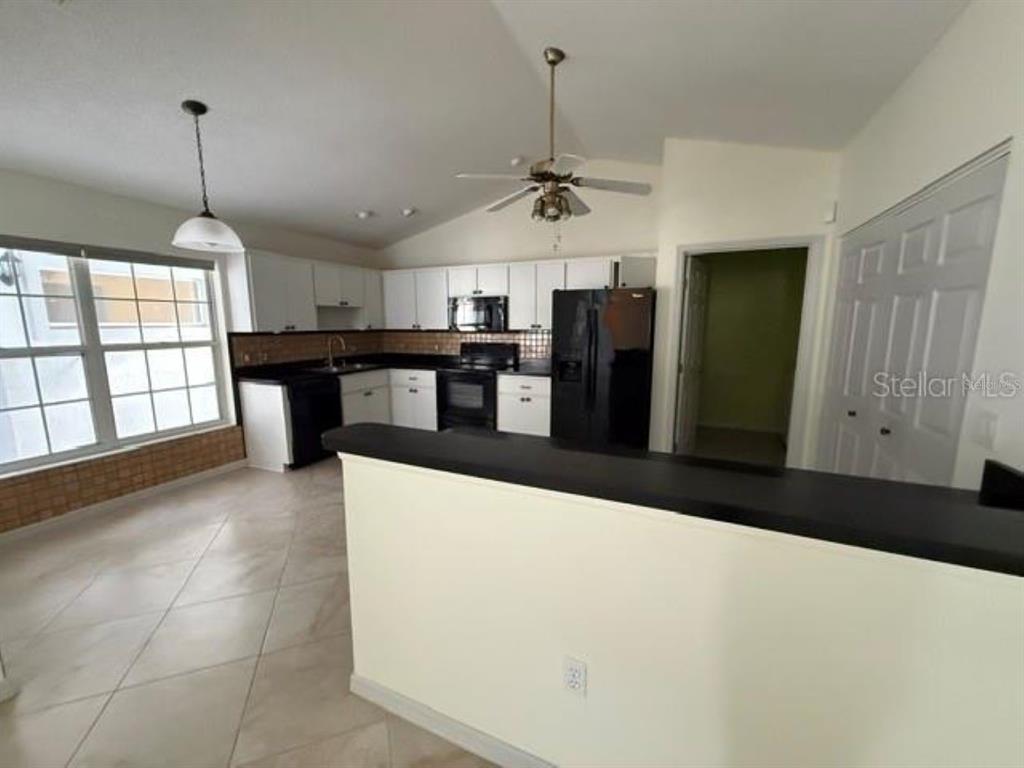 17816 SE 115TH COURT, SUMMERFIELD, FL — photo 4 of 13