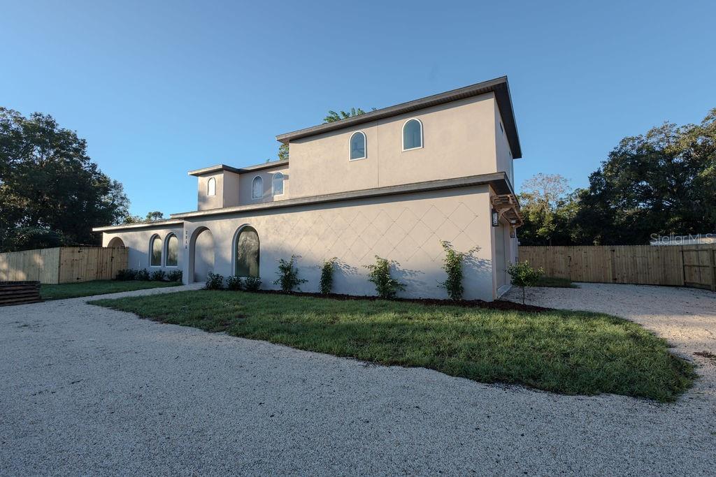 2045 SOUTH STREET, OVIEDO, FL — photo 2 of 30
