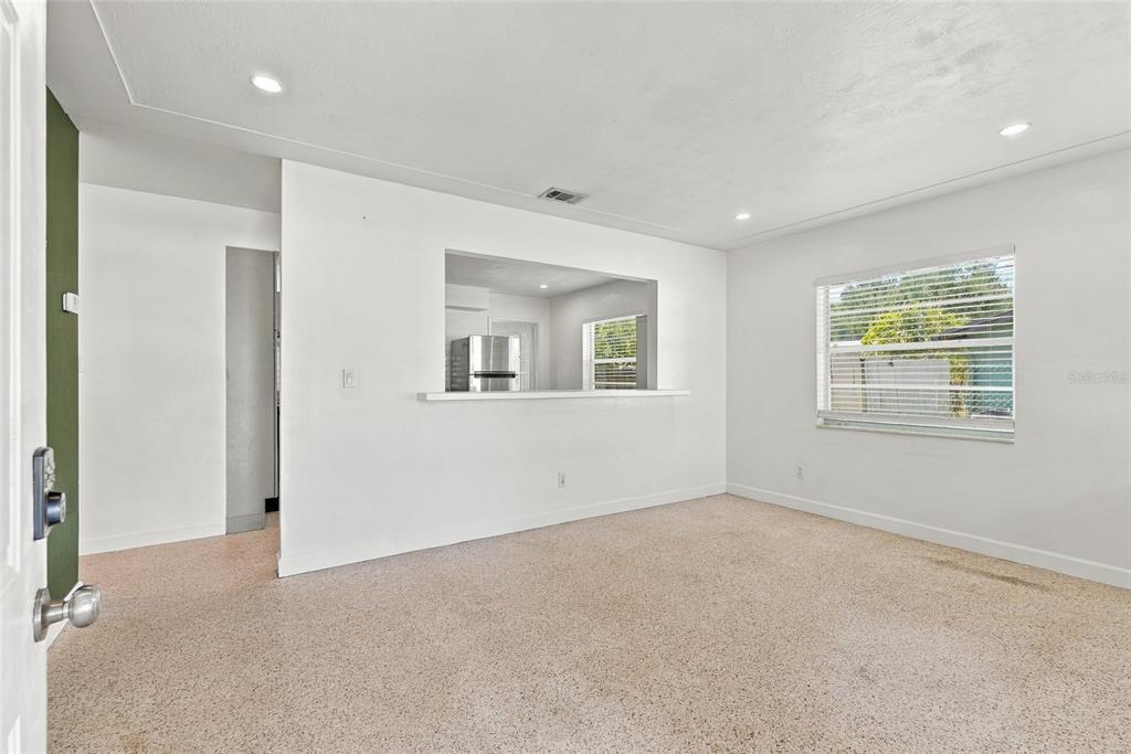 4586 42ND AVENUE N, ST PETERSBURG, FL — photo 3 of 28