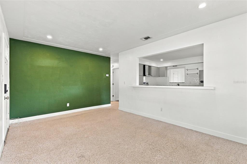 4586 42ND AVENUE N, ST PETERSBURG, FL — photo 5 of 28