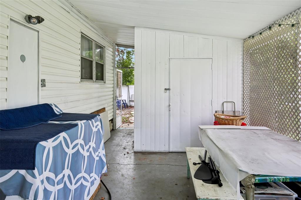 8807 SHELDON WEST DRIVE, TAMPA, FL — photo 3 of 22