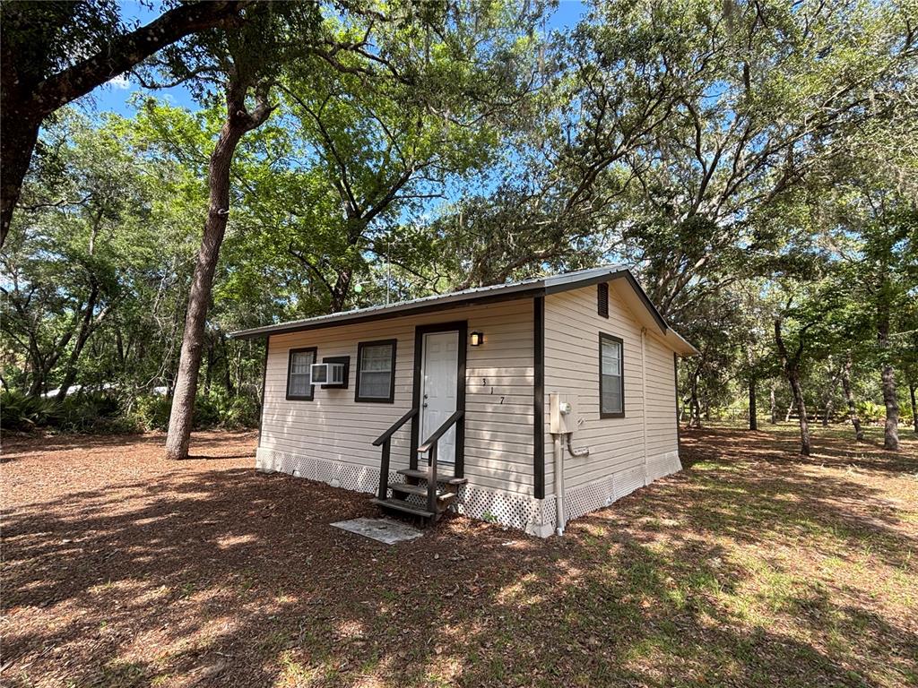 317 NE 172ND AVENUE, SILVER SPRINGS, FL — photo 2 of 28