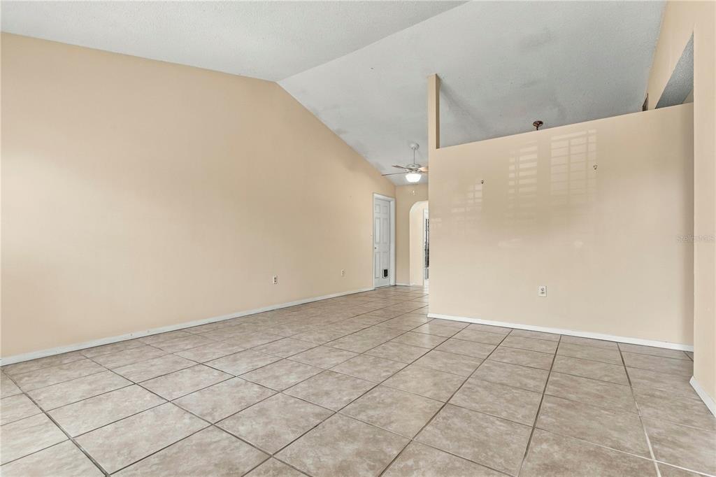 3431 VAN NUYS LOOP, NEW PORT RICHEY, FL — photo 5 of 30