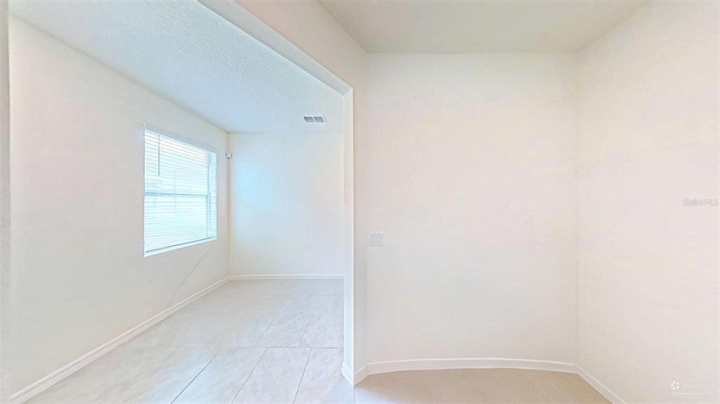 29229 ARMOYAN BOULEVARD, LEESBURG, FL — photo 5 of 30