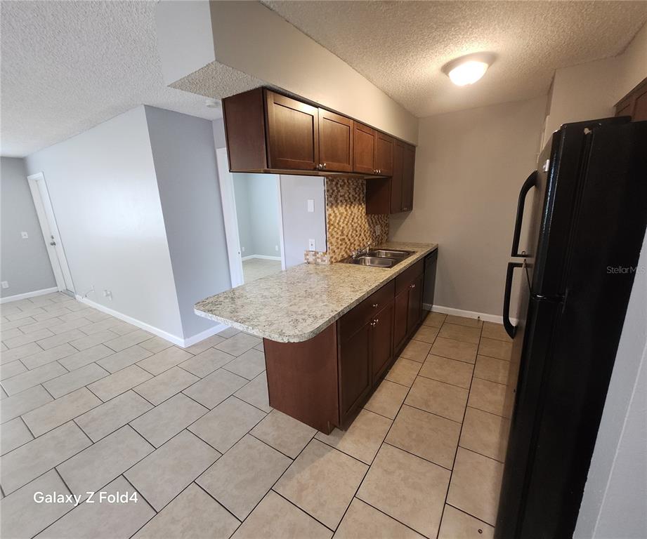 239 RED MAPLE PLACE, BRANDON, FL — photo 5 of 18