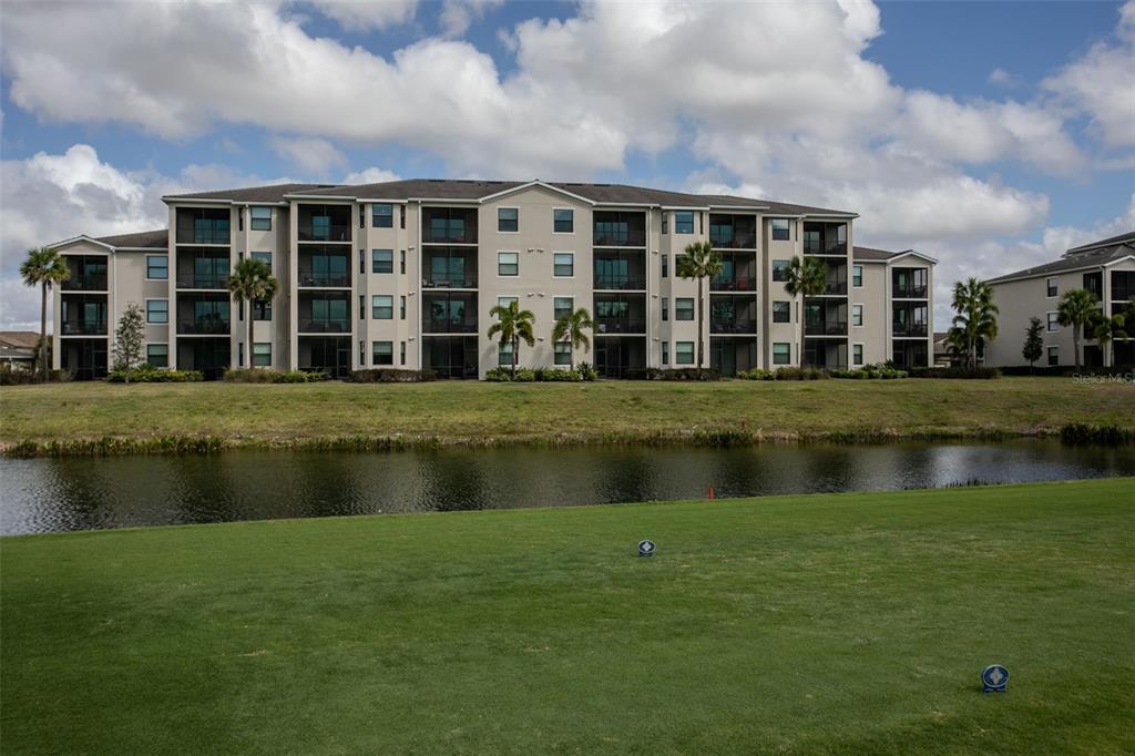 18028 GAWTHROP DRIVE UNIT 402, BRADENTON, FL — photo 3 of 30