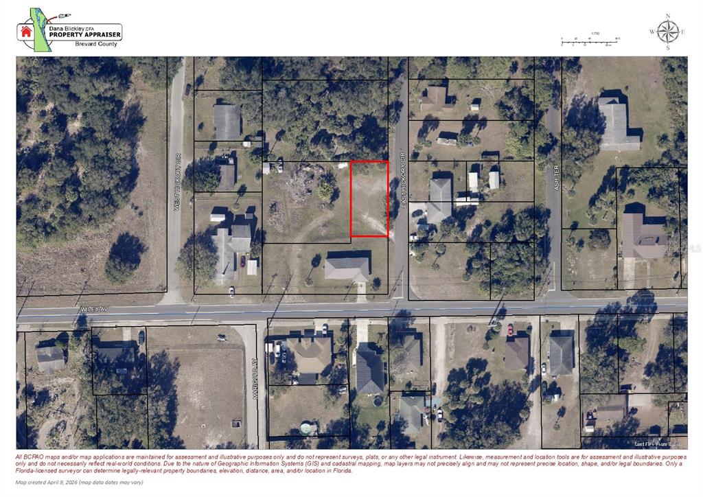 This is a property appraiser map showing a vacant lot highlighted in red — 0000 HICKORY CIRCLE, MIMS, FL