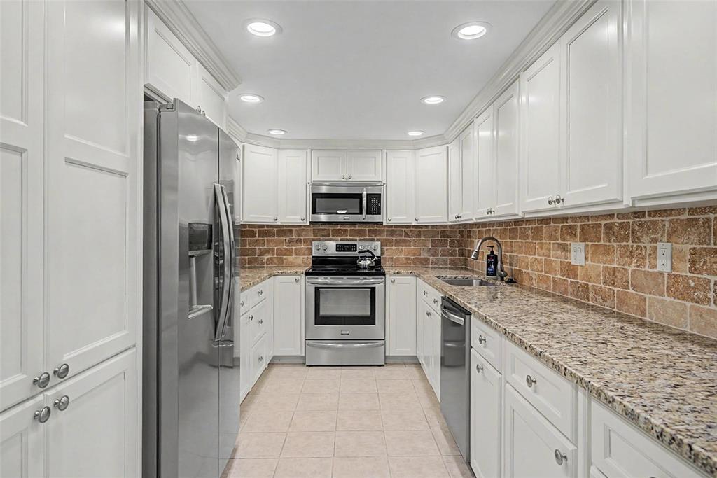2700 BAYSHORE BOULEVARD UNIT 11202, DUNEDIN, FL — photo 4 of 29