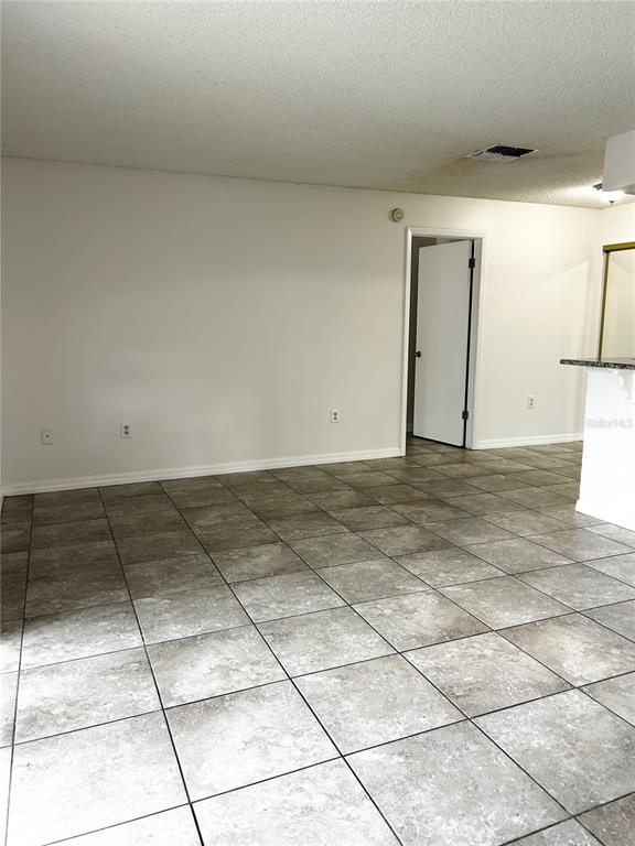 3854 GALLEY COURT UNIT 101, KISSIMMEE, FL — photo 4 of 21