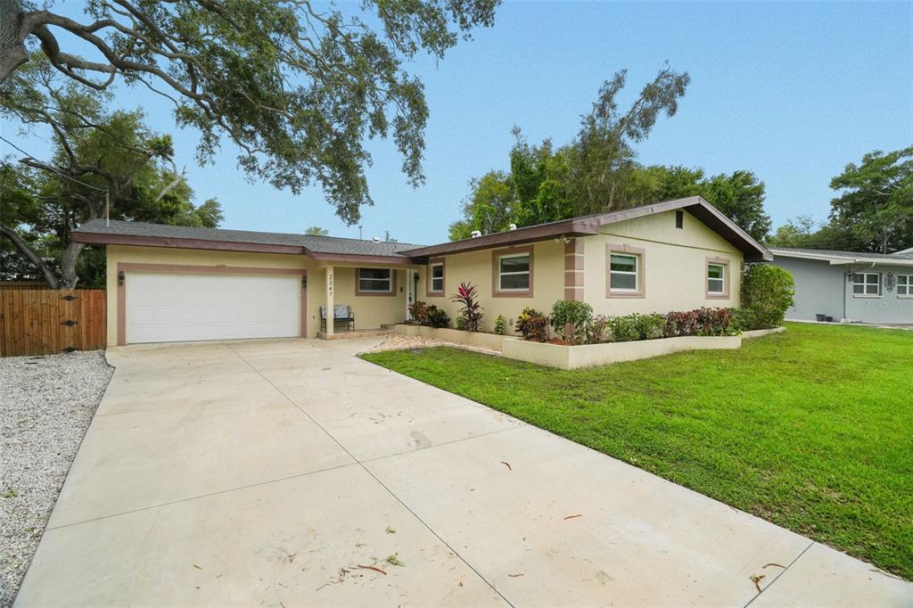 2347 DORA DRIVE