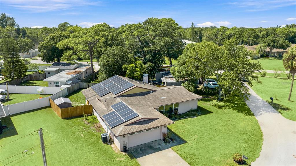 802 EMBASSY ROAD, LARGO, FL — photo 2 of 12